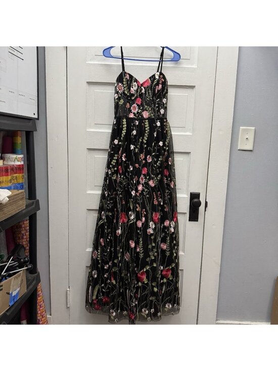 City Studio Dresses & Skirts - City Studio Juniors 5 Embroidered Floral Mesh Maxi Dress Black Pink Prom Formal